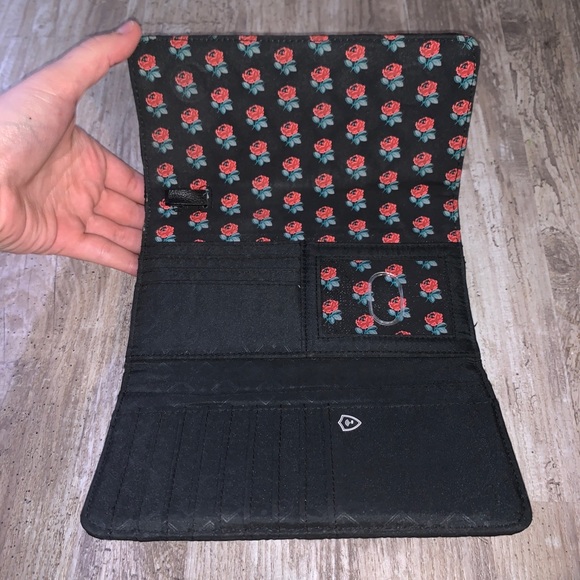 Black Vera Bradley clutch wallet - Picture 2 of 4